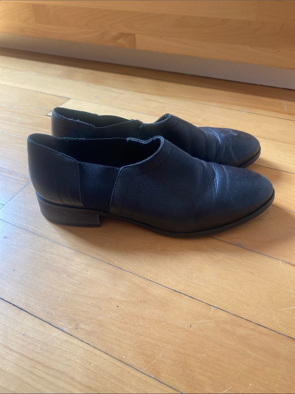 L’intervalle Slip-On leather Dress Shoe